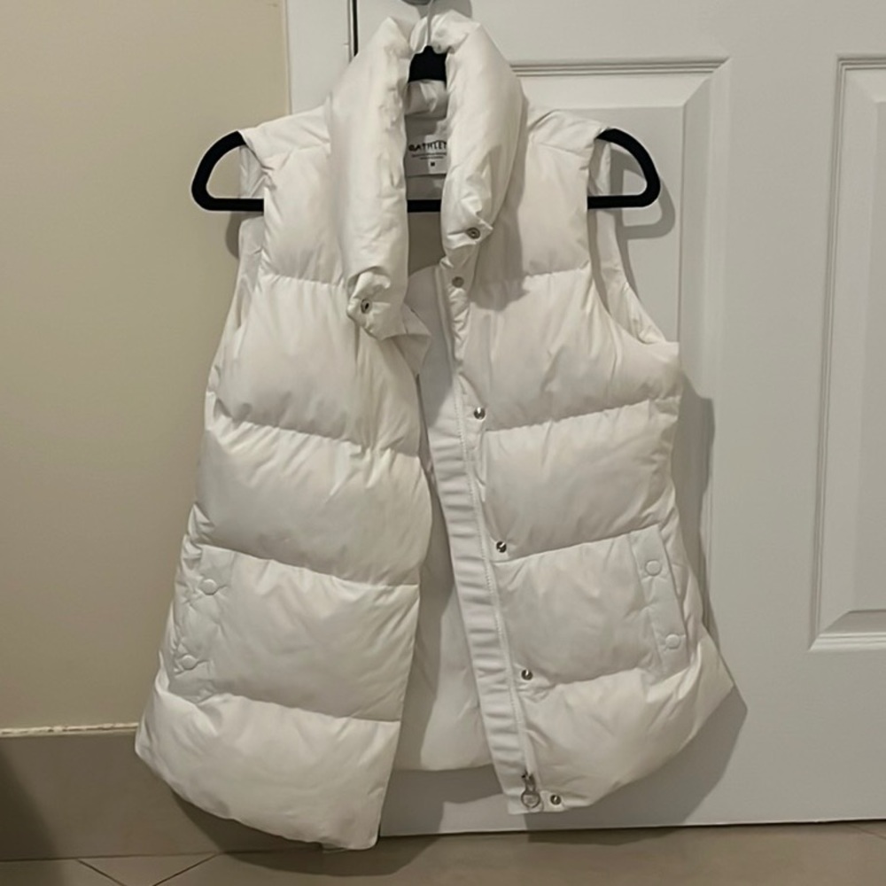 Athleta White Puffer Vest Medium